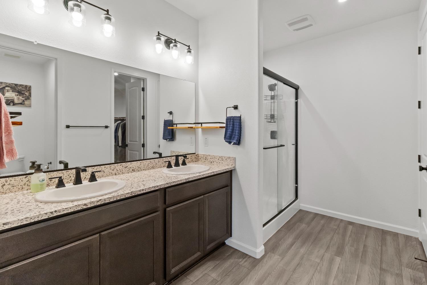 Kirkwood Court, Olivehurst, California image 21