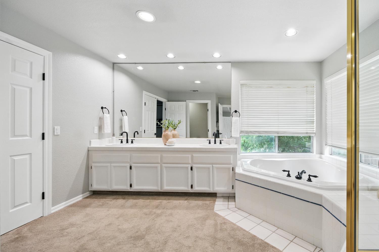 Brookhaven Drive, Roseville, California image 25