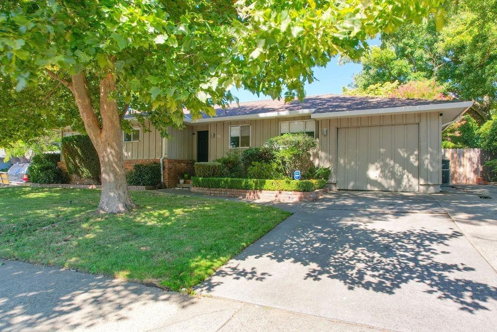 Detail Gallery Image 5 of 36 For 5741 Lonsdale Dr, Sacramento,  CA 95822 - – Beds | – Baths