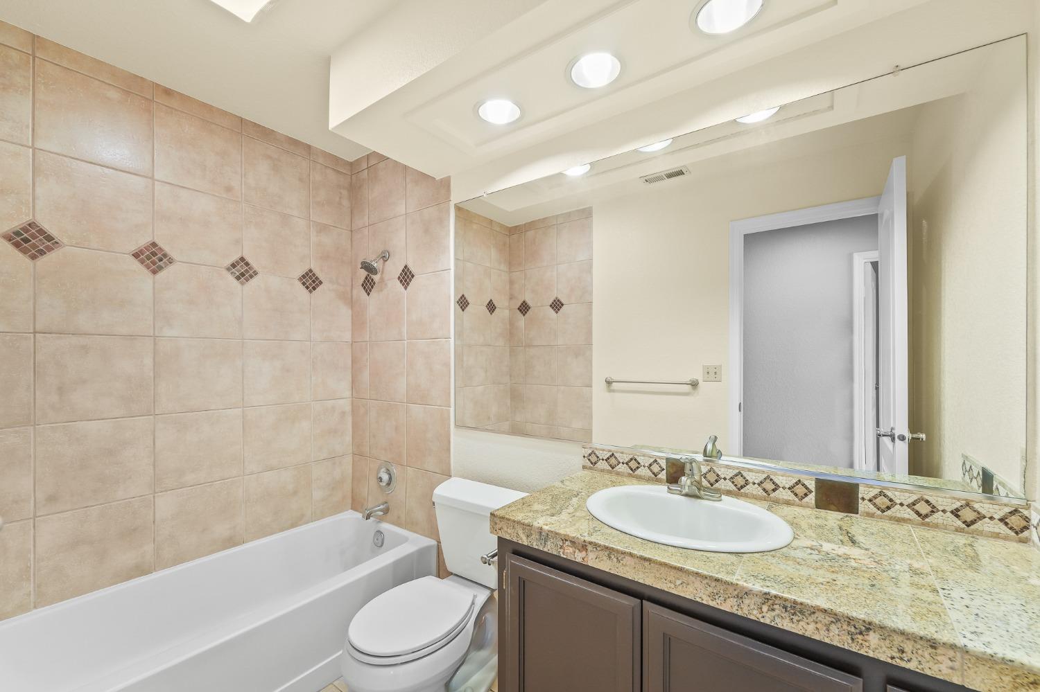 Celia Court, Oakdale, California image 34