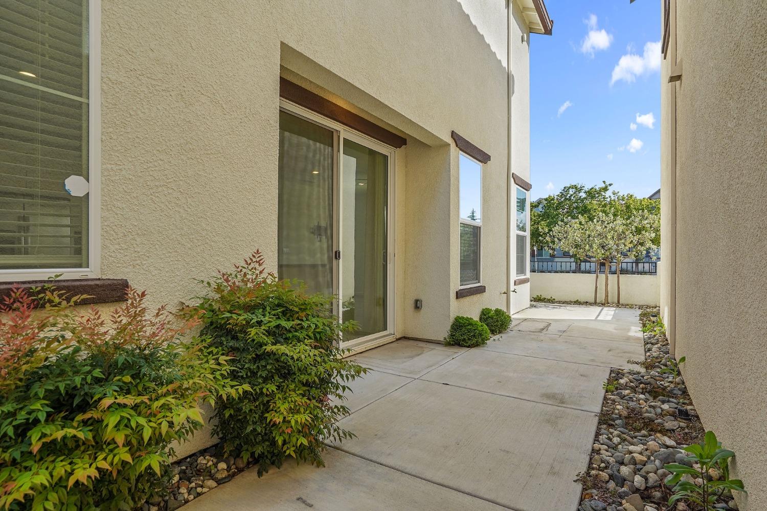 Pleasant Grove Blvd, Roseville, California image 30