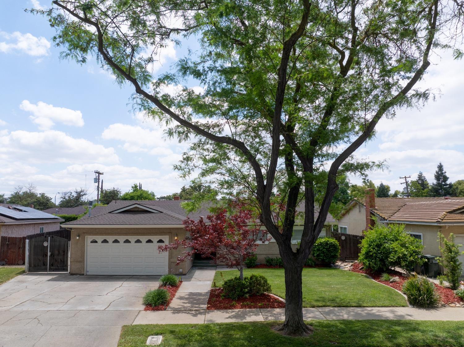 Teak Avenue, Merced, California image 34