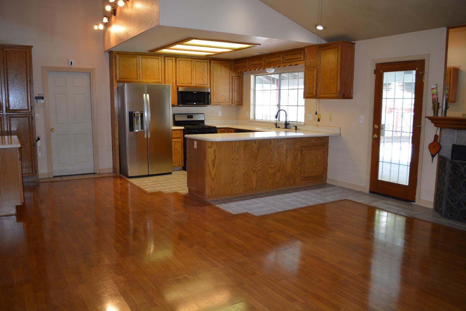 Detail Gallery Image 52 of 74 For 13521 Yosemite Blvd, Waterford,  CA 95386 - 3 Beds | 2 Baths