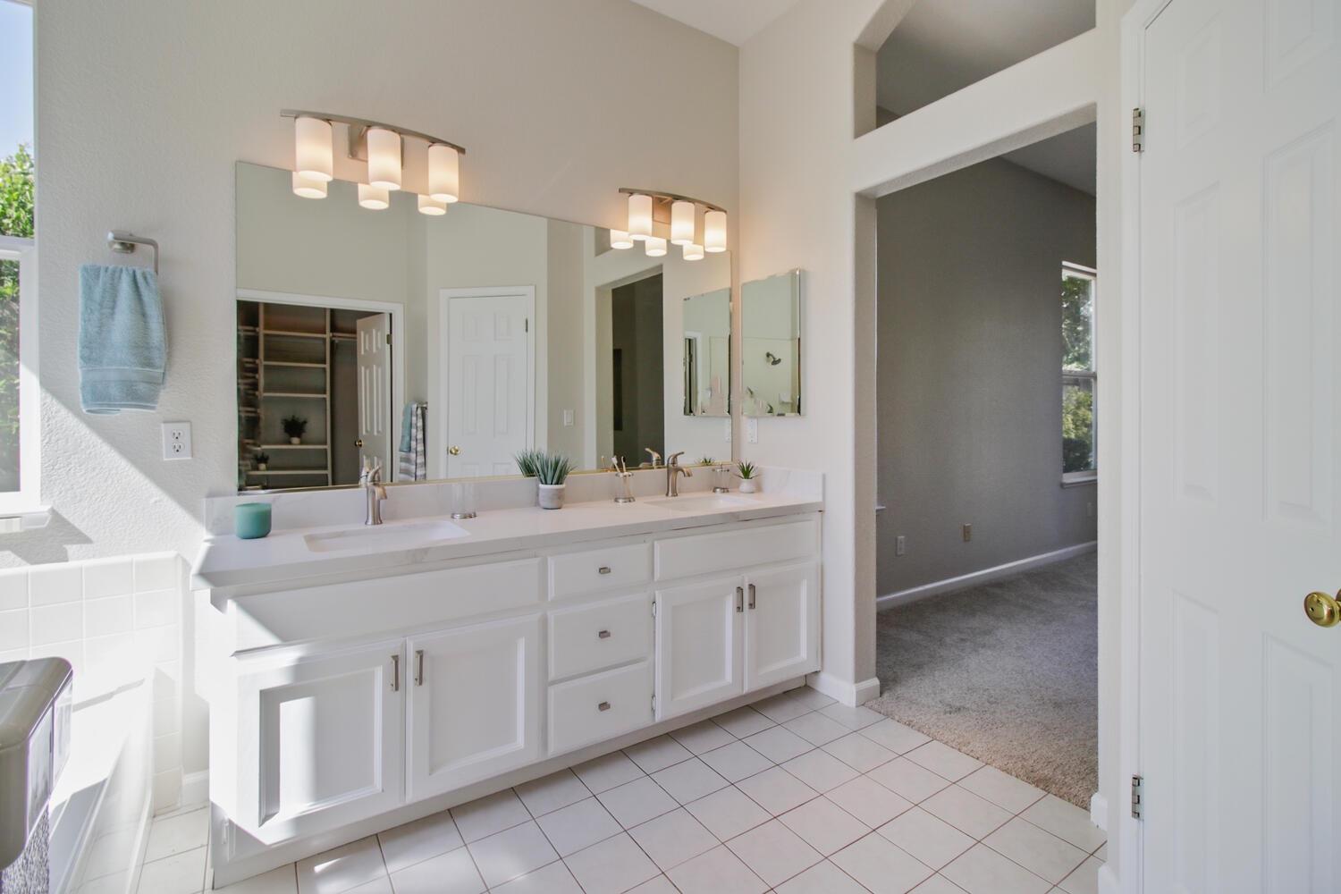 Bantam Way, Elk Grove, California image 34