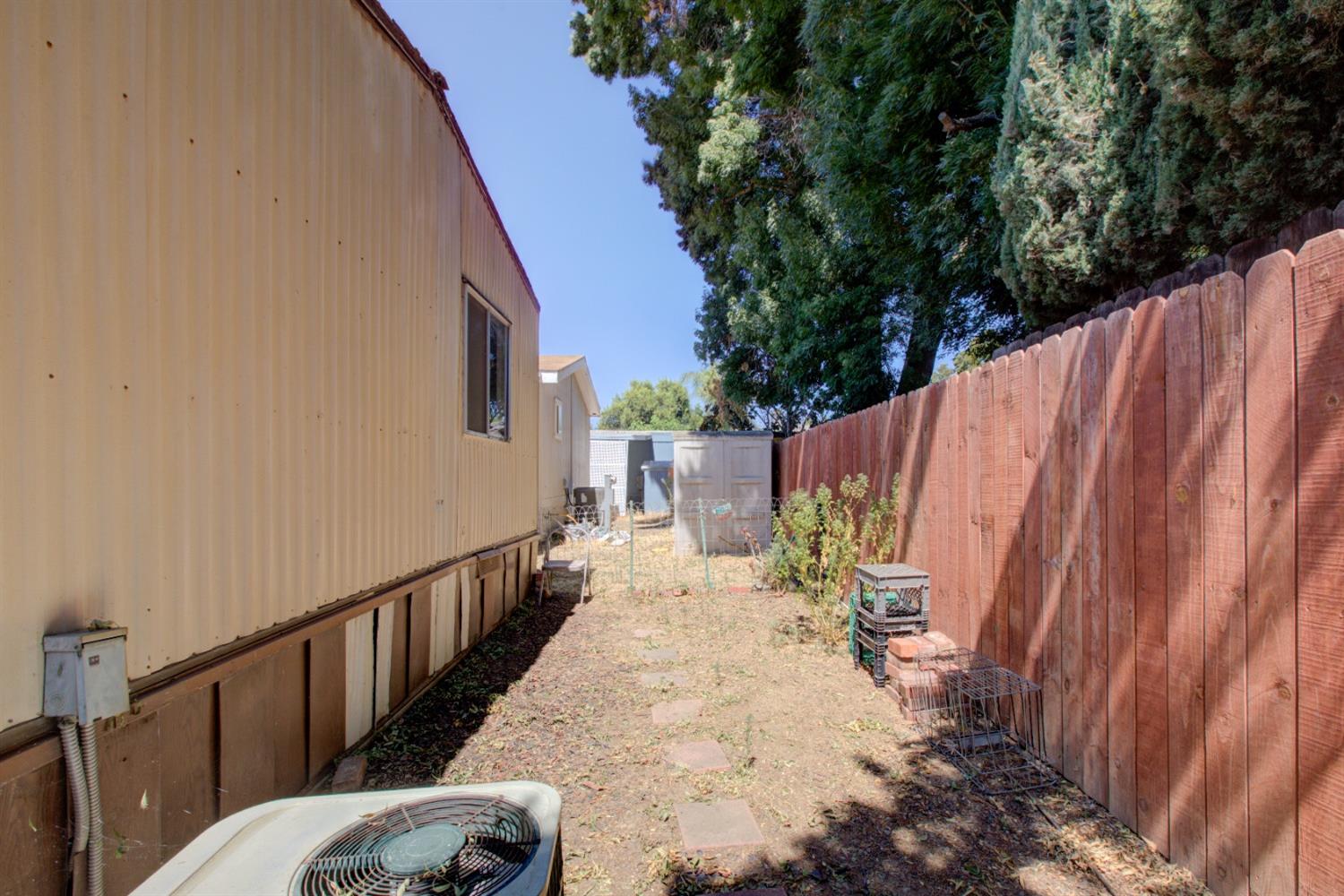 Detail Gallery Image 9 of 32 For 250 E Las Palmas Ave 15, Patterson,  CA 95363 - 2 Beds | 1 Baths