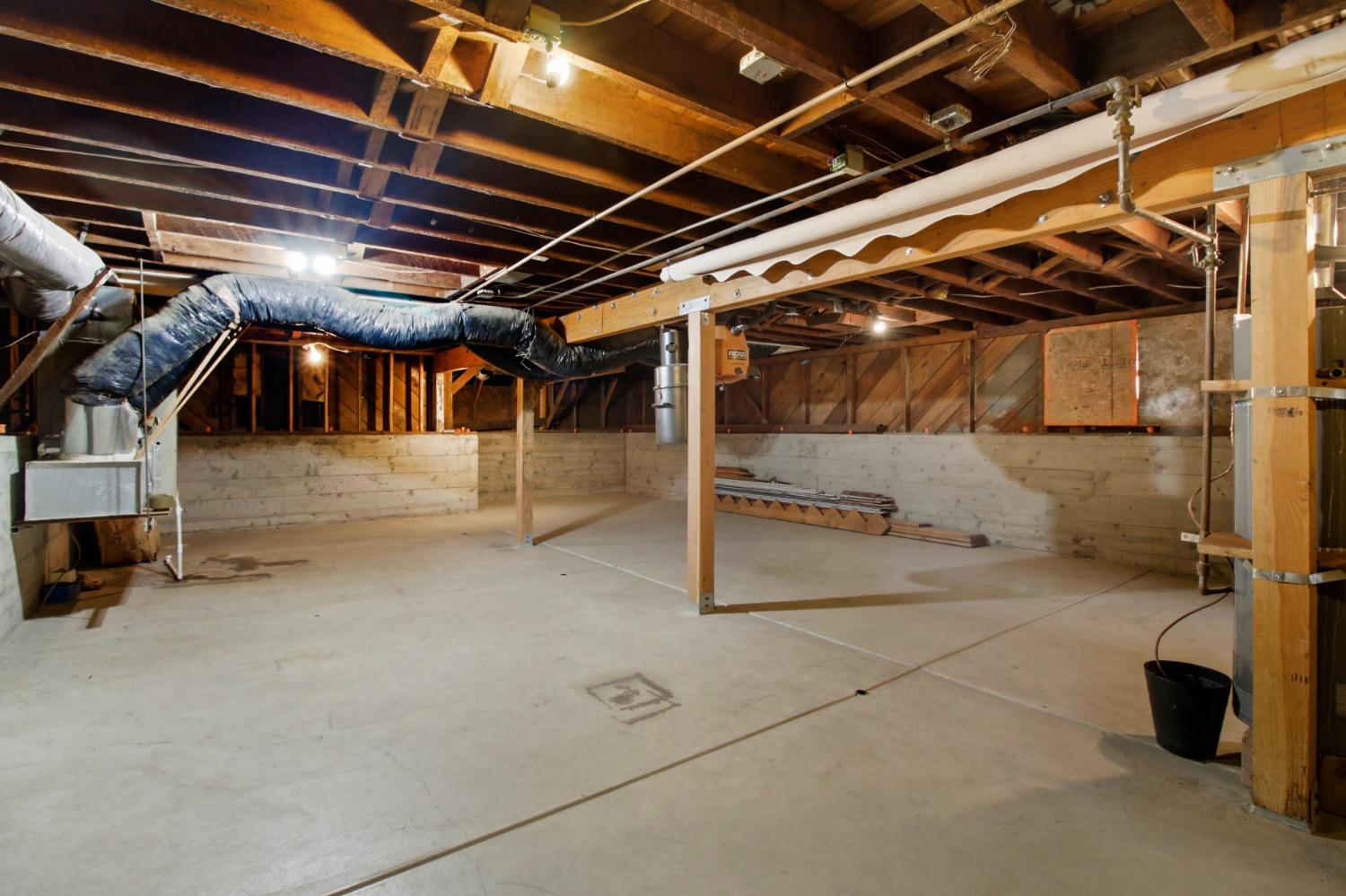 Detail Gallery Image 48 of 58 For 2322 I St, Sacramento,  CA 95816 - 4 Beds | 2 Baths