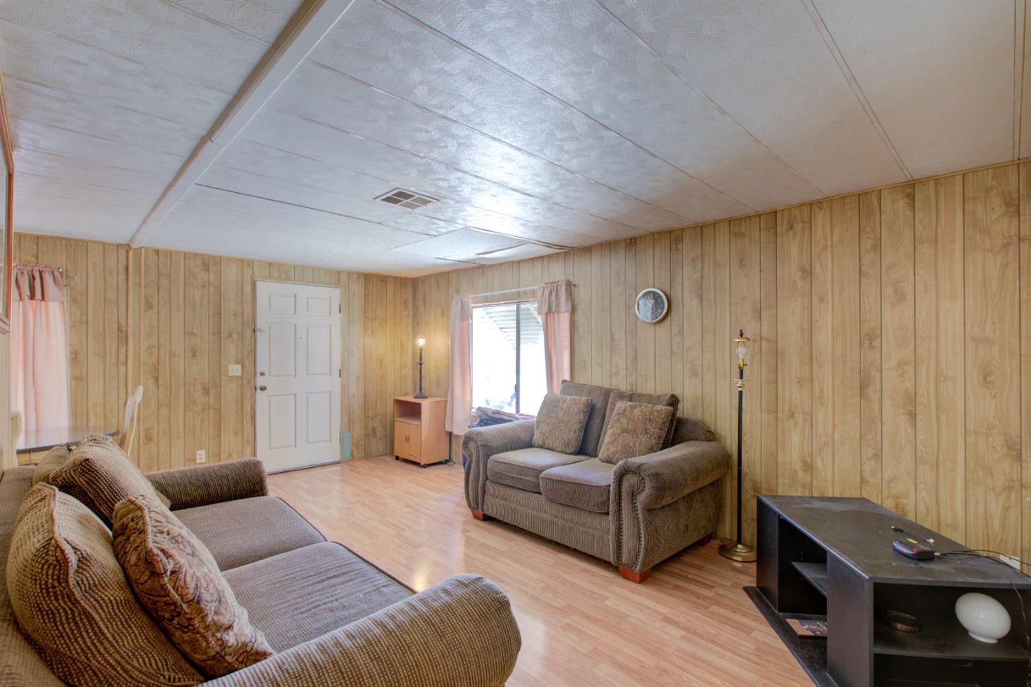 Detail Gallery Image 10 of 32 For 250 E Las Palmas Ave 15, Patterson,  CA 95363 - 2 Beds | 1 Baths