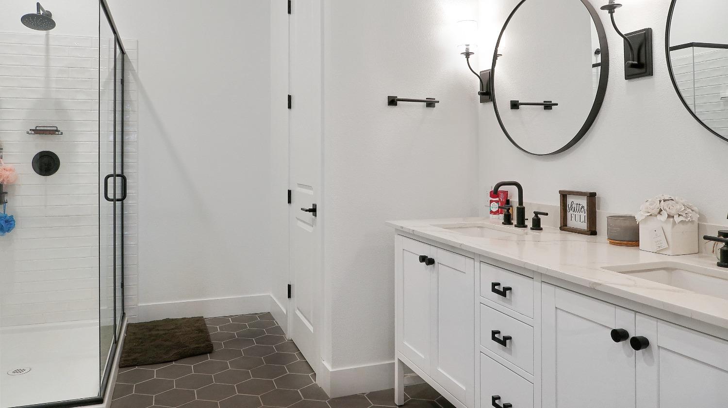 Detail Gallery Image 23 of 33 For 1942 Carmel Ranch Cir, Oakdale,  CA 95361 - 4 Beds | 3 Baths