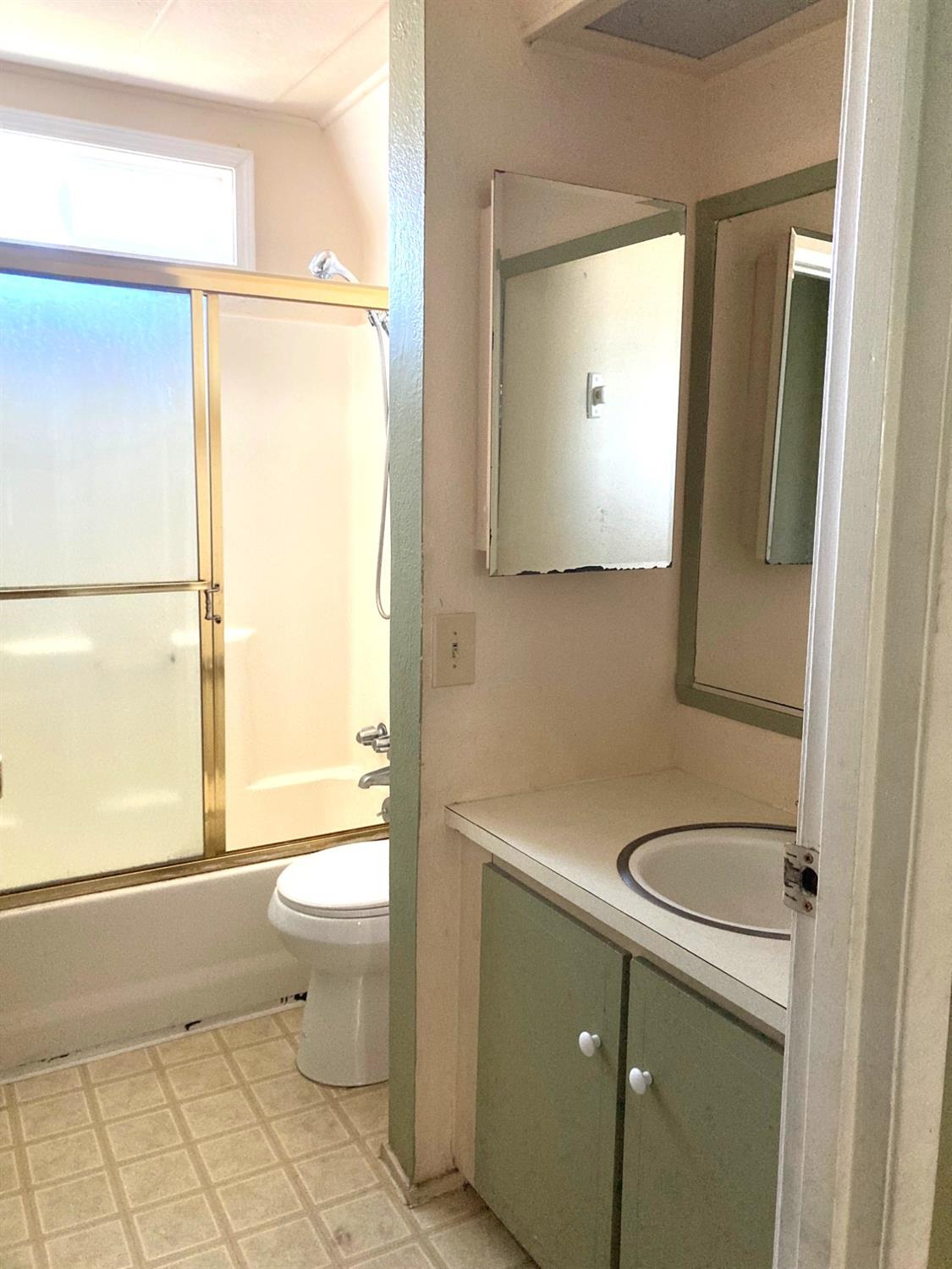Detail Gallery Image 14 of 19 For 5100 N Highway 99 194, Stockton,  CA 95212 - 3 Beds | 2 Baths