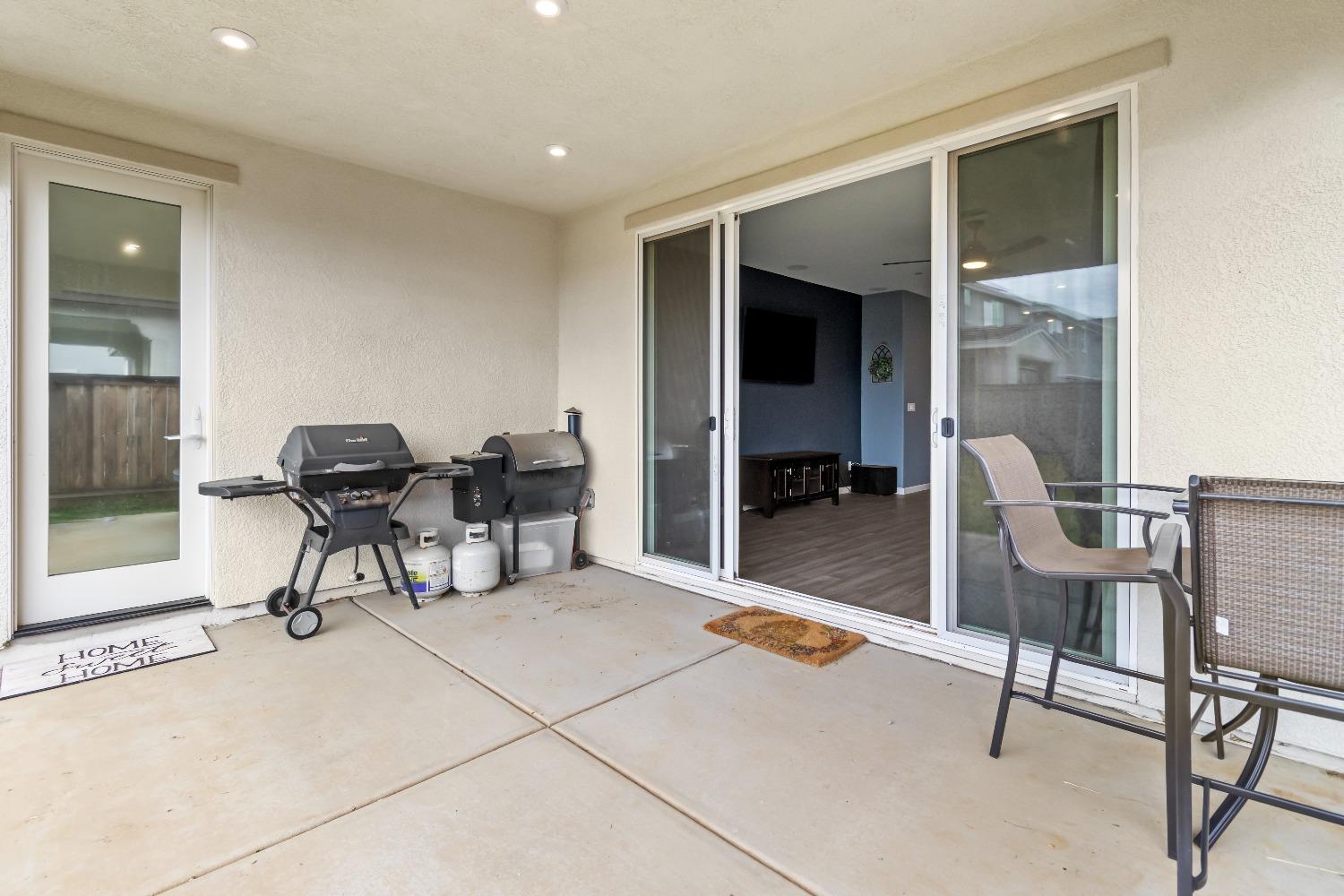 Kirkwood Court, Olivehurst, California image 31