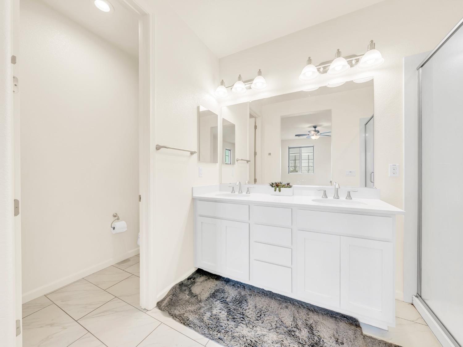 Hovnanian Drive, Sacramento, California image 29