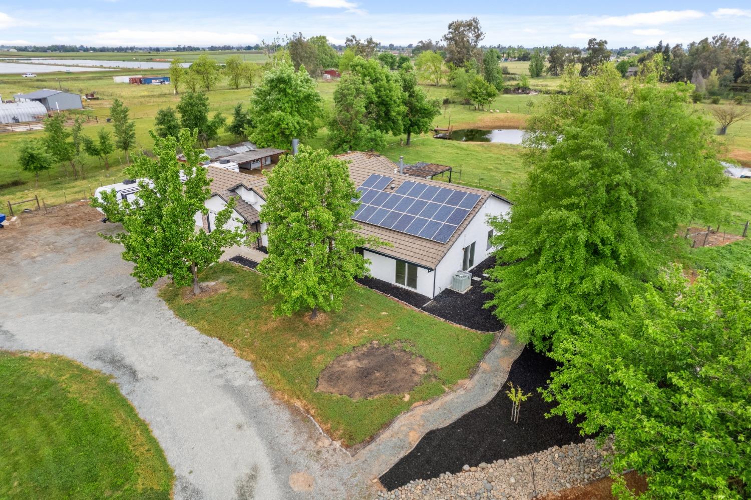 Detail Gallery Image 5 of 58 For 11709 Quiggle Rd, Herald,  CA 95638 - 5 Beds | 2/1 Baths
