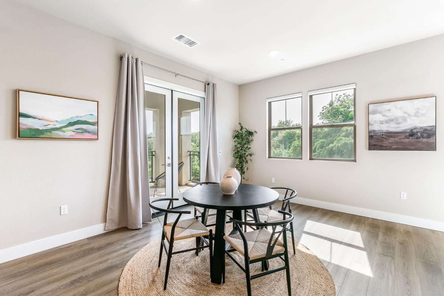 Photo #8: 225054053 Listing: Photo #8