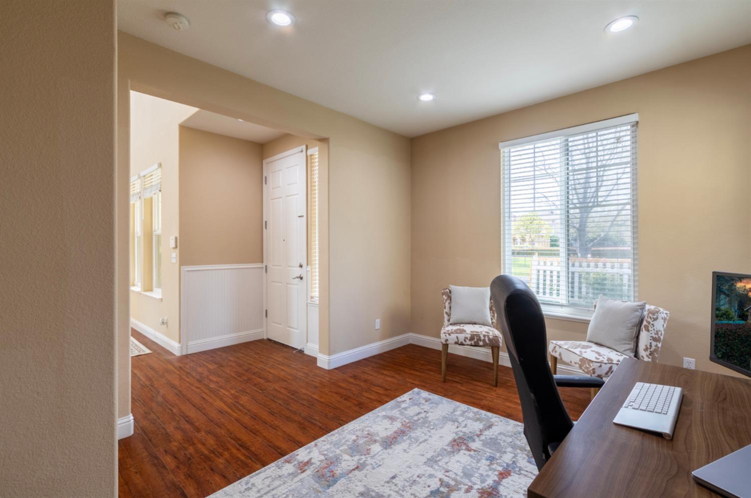 Detail Gallery Image 9 of 68 For 382 S Central Pkwy, Mountain House,  CA 95391 - 4 Beds | 4 Baths