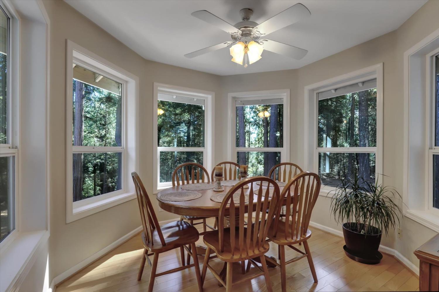 Detail Gallery Image 17 of 89 For 11555 Sky Pines Ridge Rd, Nevada City,  CA 95959 - 3 Beds | 2/2 Baths