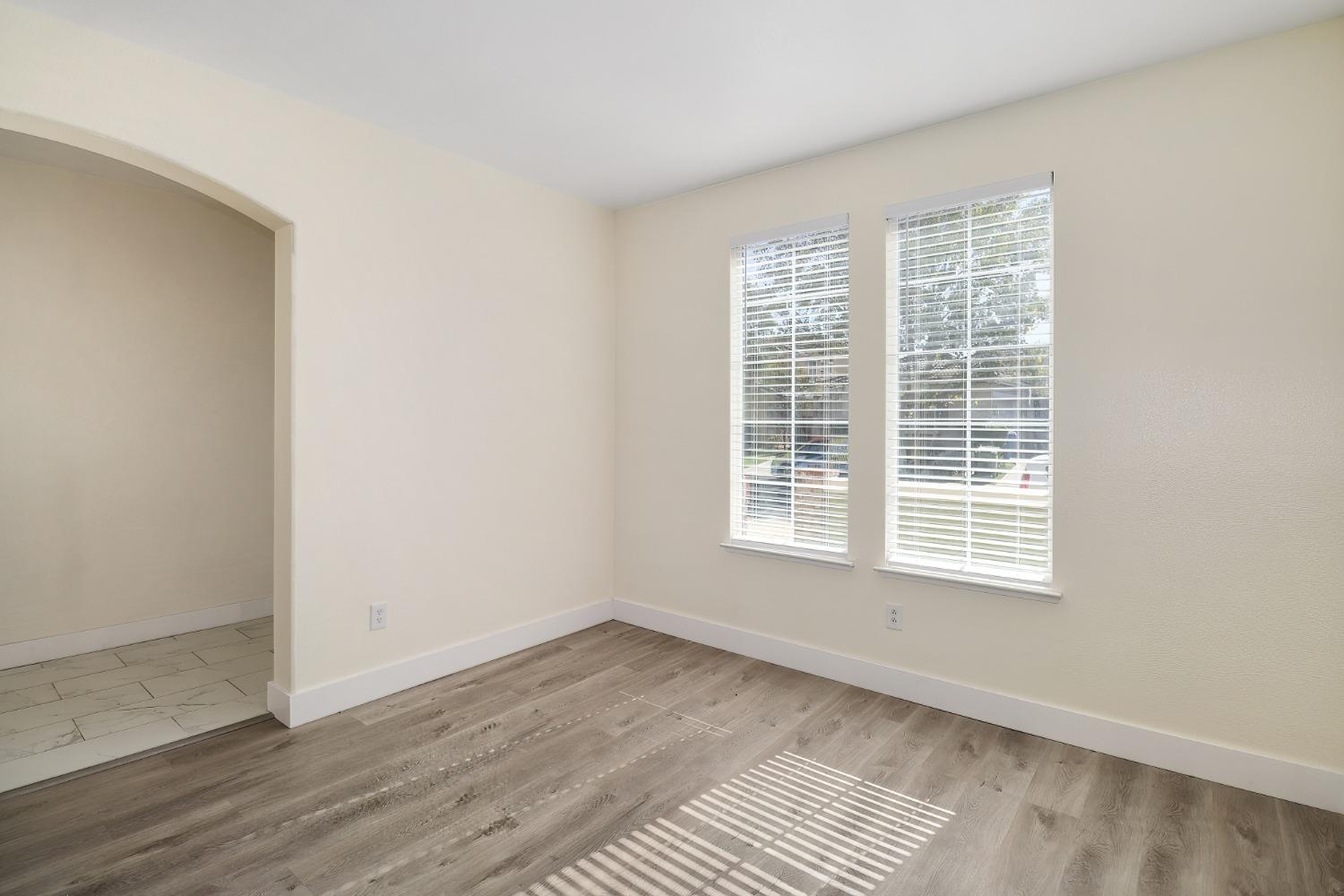 Oreo Ranch Circle, Elk Grove, California image 8