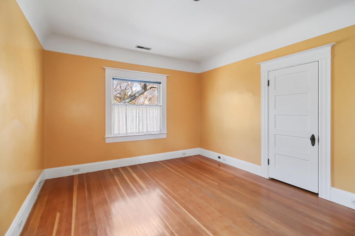 Detail Gallery Image 32 of 58 For 2322 I St, Sacramento,  CA 95816 - 4 Beds | 2 Baths