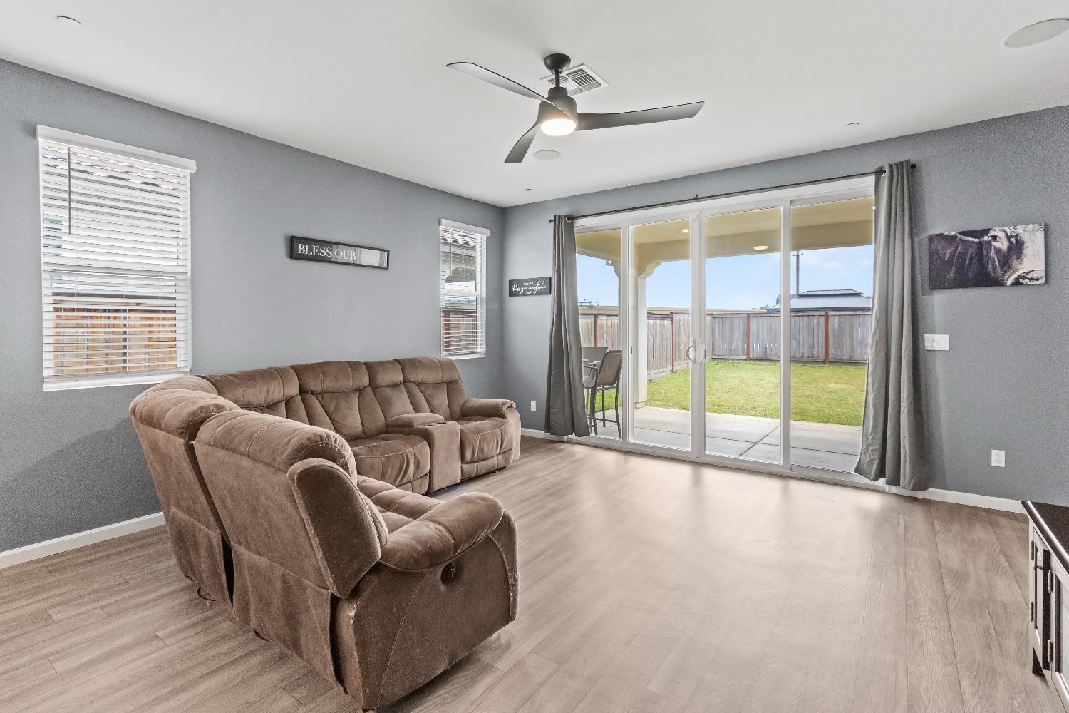 Kirkwood Court, Olivehurst, California image 16