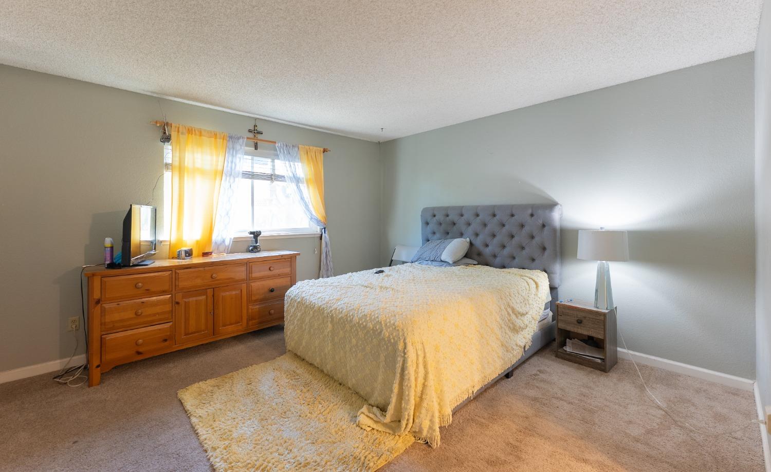 Detail Gallery Image 22 of 33 For 3988 Robinridge Way, Sacramento,  CA 95823 - 3 Beds | 2 Baths