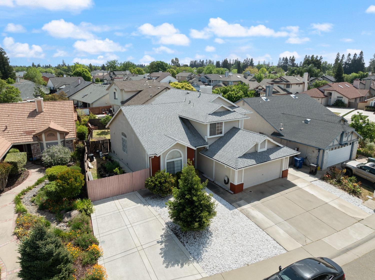 Pine Oaks Court, Sacramento, California image 38