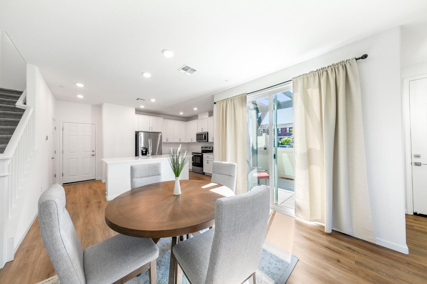 Detail Gallery Image 15 of 48 For 7875 Paseo De Mulch, Citrus Heights,  CA 95610 - 3 Beds | 2/1 Baths