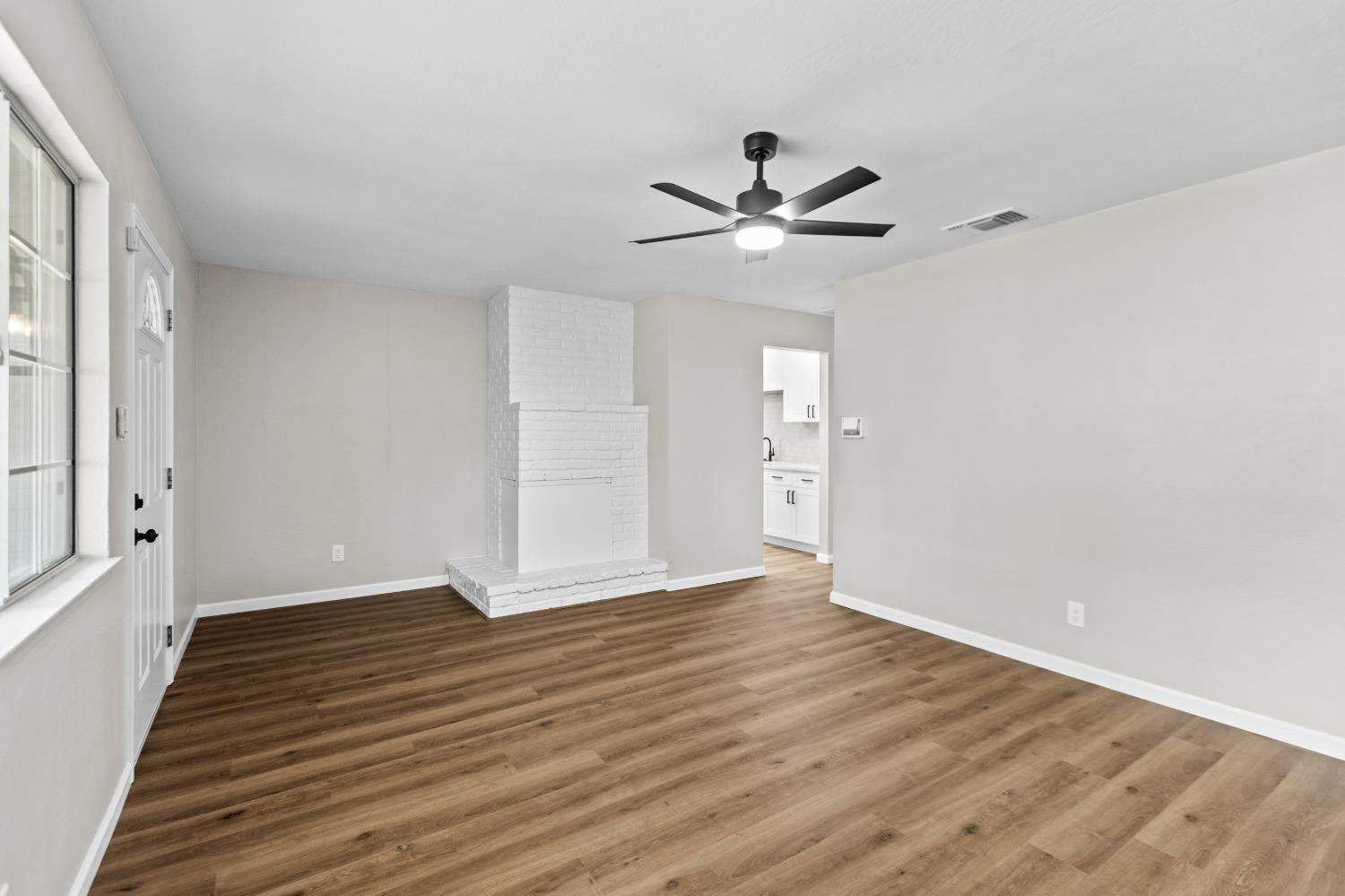 Detail Gallery Image 7 of 38 For 6445 Randy St, Rio Linda,  CA 95673 - 3 Beds | 2 Baths