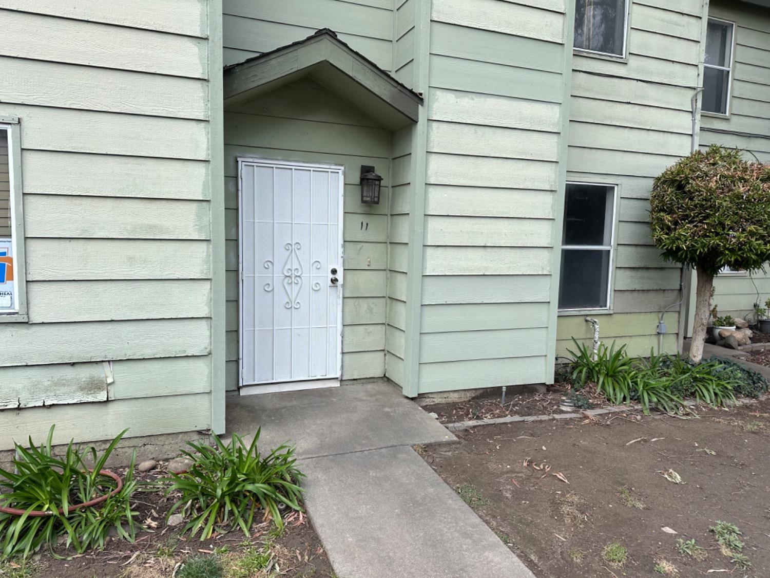 Photo #3: 225054126 Listing 