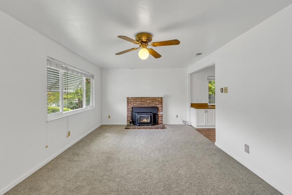 Saint James Drive, Carmichael, California image 7