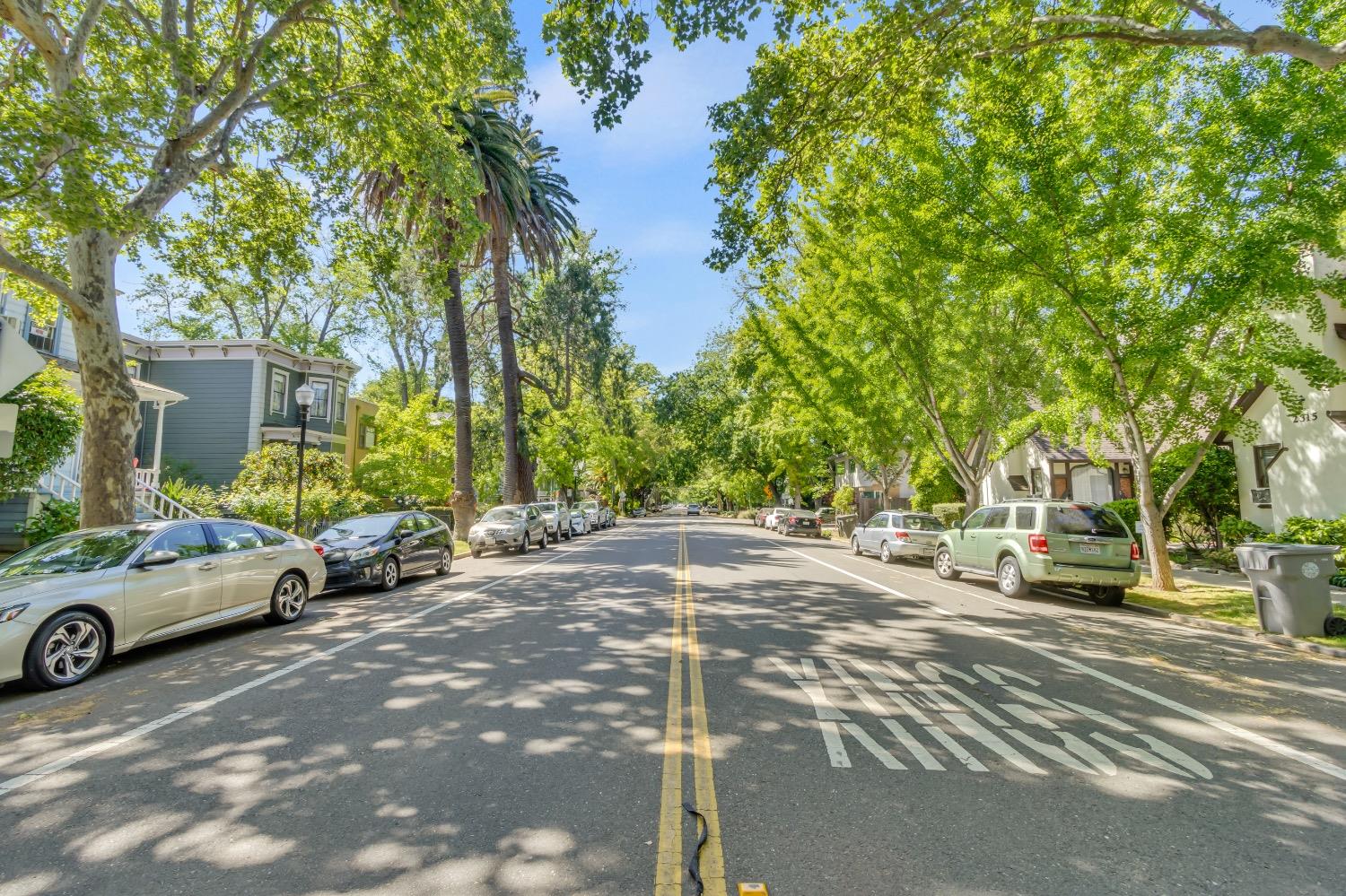 Detail Gallery Image 76 of 91 For 2321 H St, Sacramento,  CA 95816 - 4 Beds | 2 Baths