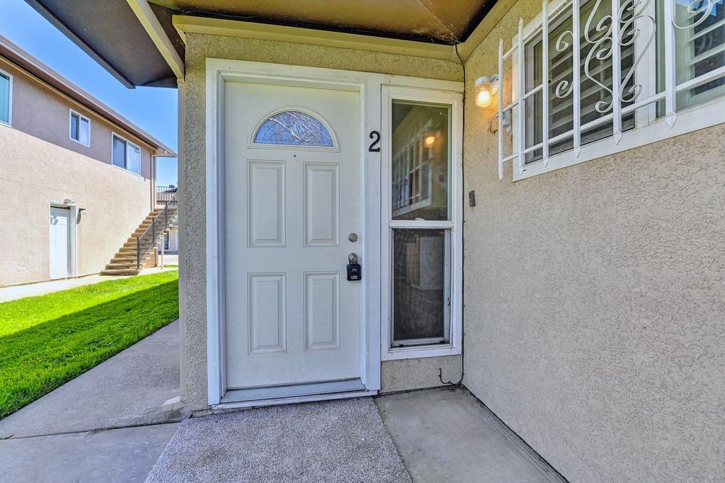 Photo #2: 225054079 Listing 