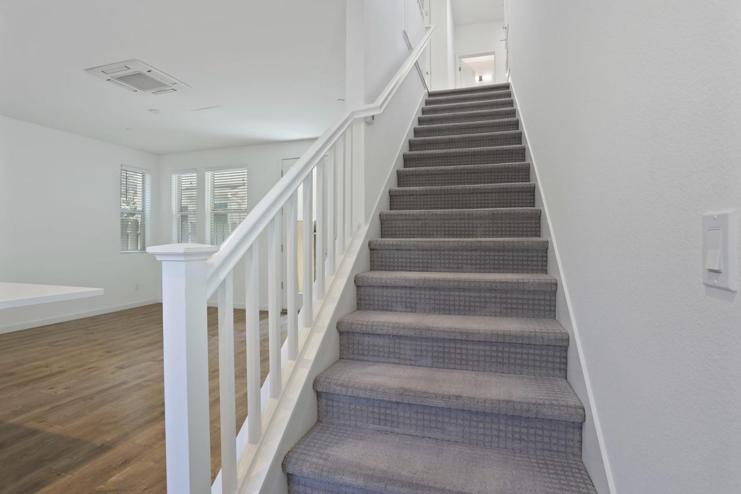 Photo #19: 225053792 Listing: Photo #19