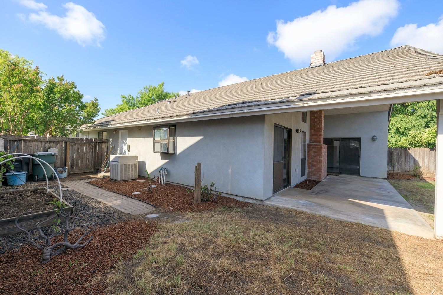 Walnut Park Drive, Modesto, California image 25