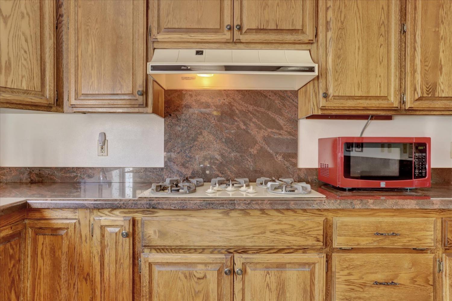 Detail Gallery Image 28 of 96 For 7791 Walsh Ln, –,  CA 95977 - 3 Beds | 2/1 Baths