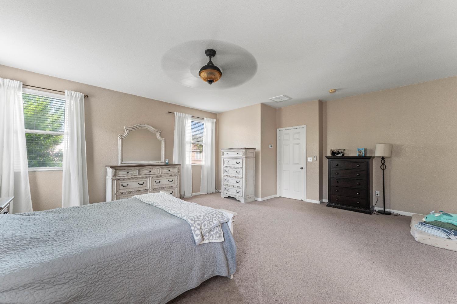 Detail Gallery Image 27 of 64 For 1968 Maverick Dr, Plumas Lake,  CA 95961 - 4 Beds | 3 Baths