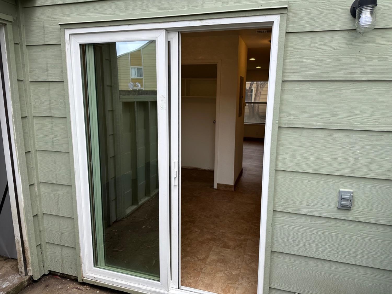 Photo #12: 225054126 Listing: Photo #12