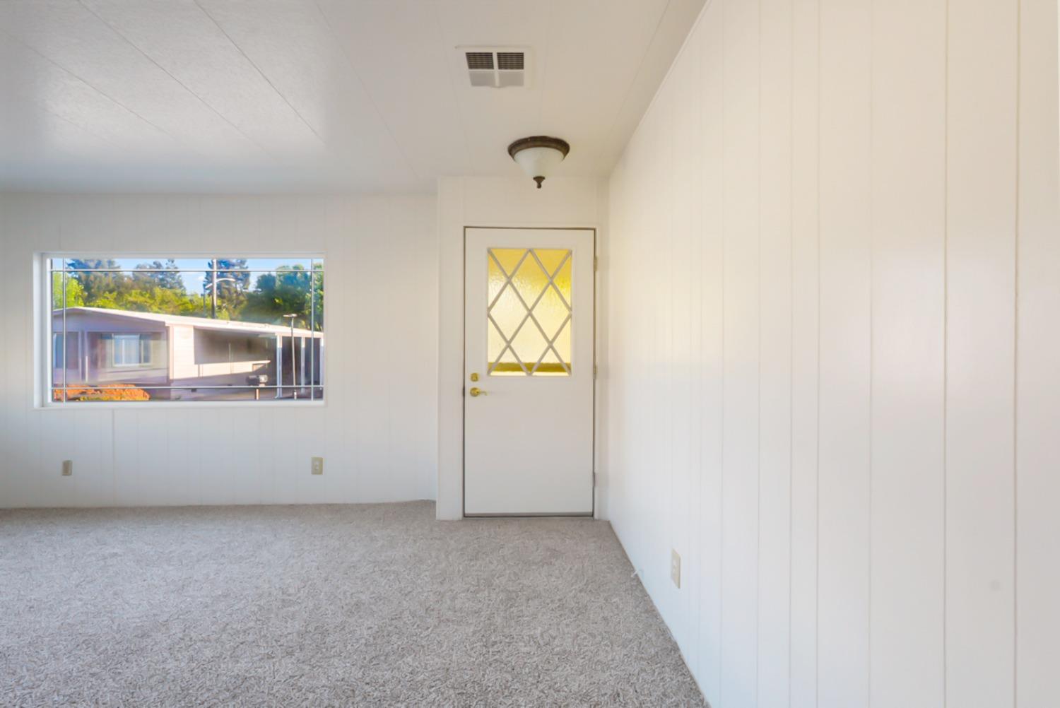 Detail Gallery Image 7 of 31 For 3936 Maui Ter, Modesto,  CA 95355 - 2 Beds | 2 Baths