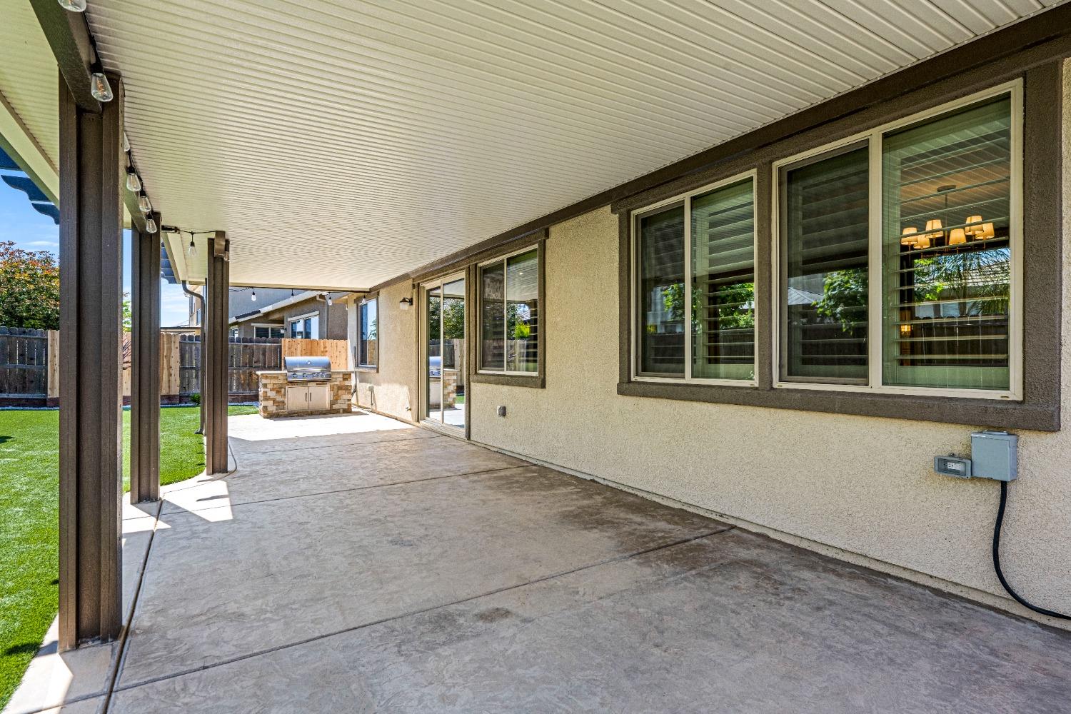 Maddux Way, Roseville, California image 46