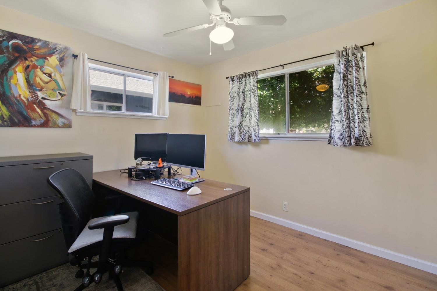Holmes Way, Rancho Cordova, California image 21