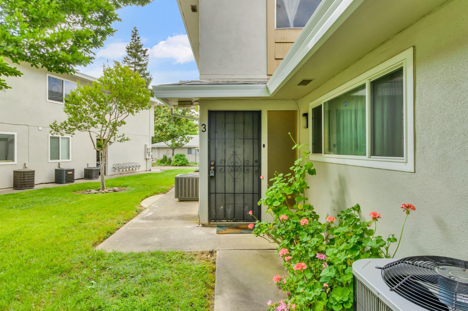 Bremen Drive #3, Citrus Heights, California image 3
