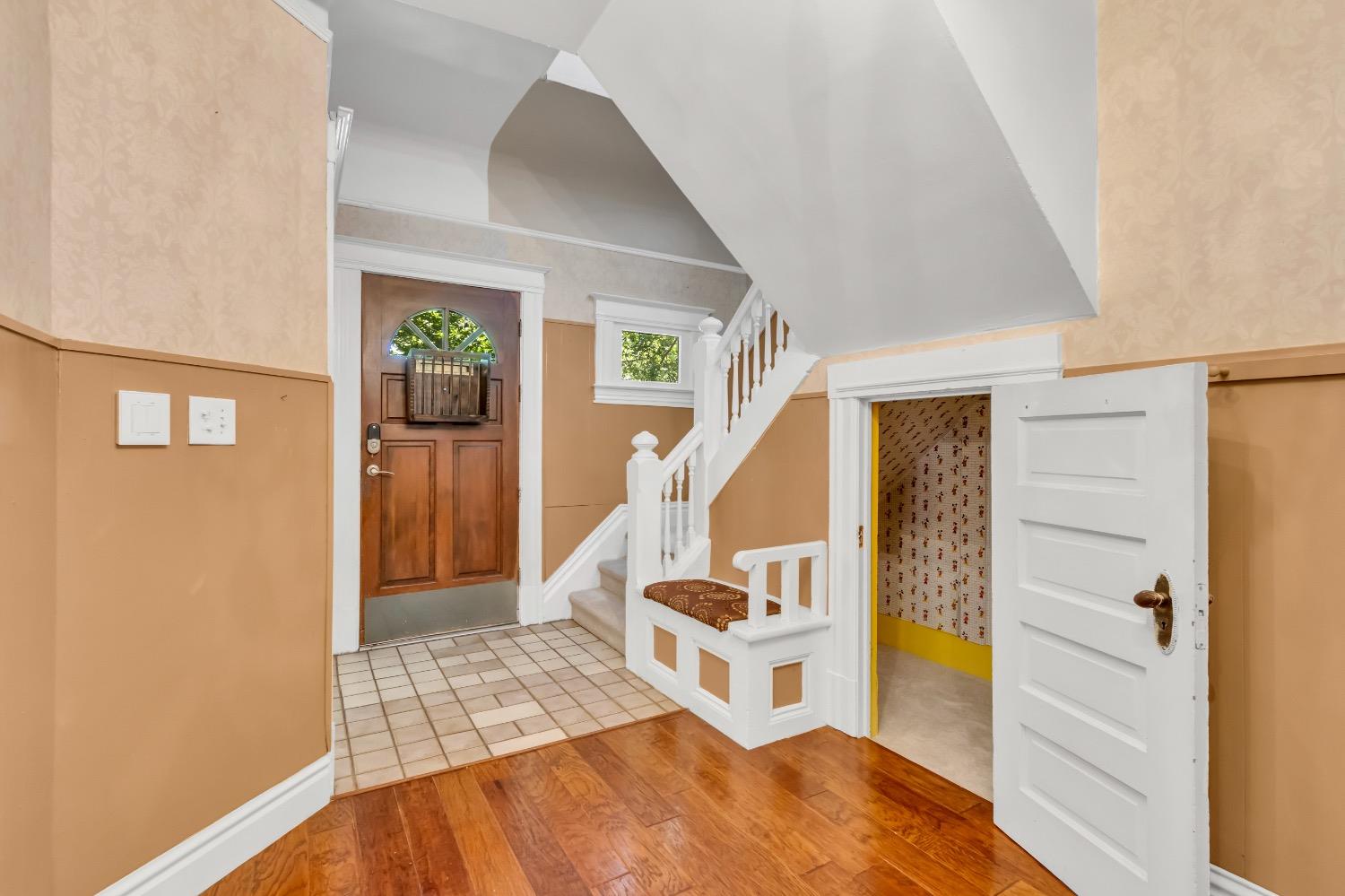 Detail Gallery Image 42 of 91 For 2321 H St, Sacramento,  CA 95816 - 4 Beds | 2 Baths