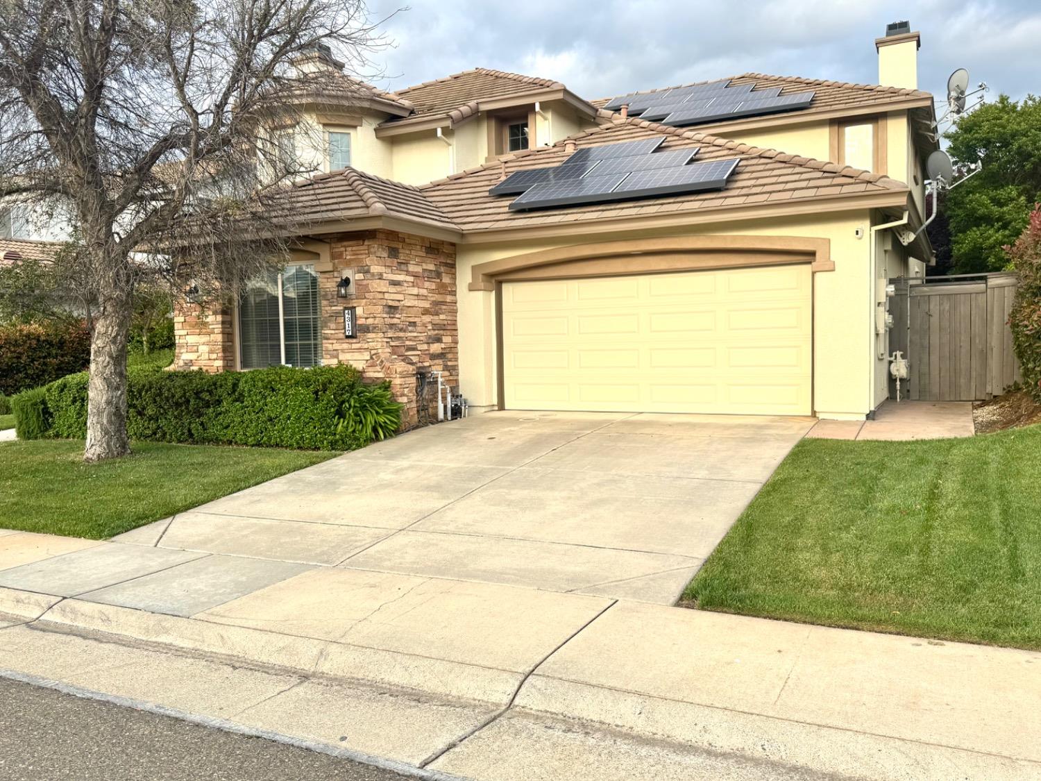 Accordion Way, Rancho Cordova, California image 1