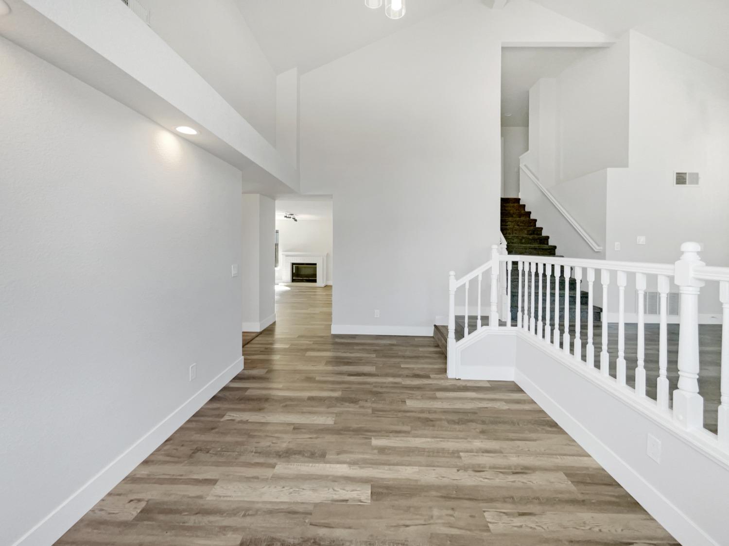 Flannery Way, Sacramento, California image 20