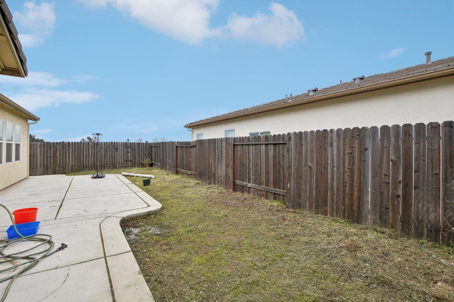 Detail Gallery Image 19 of 19 For 7905 Springarden Way, Sacramento,  CA 95828 - 3 Beds | 2 Baths