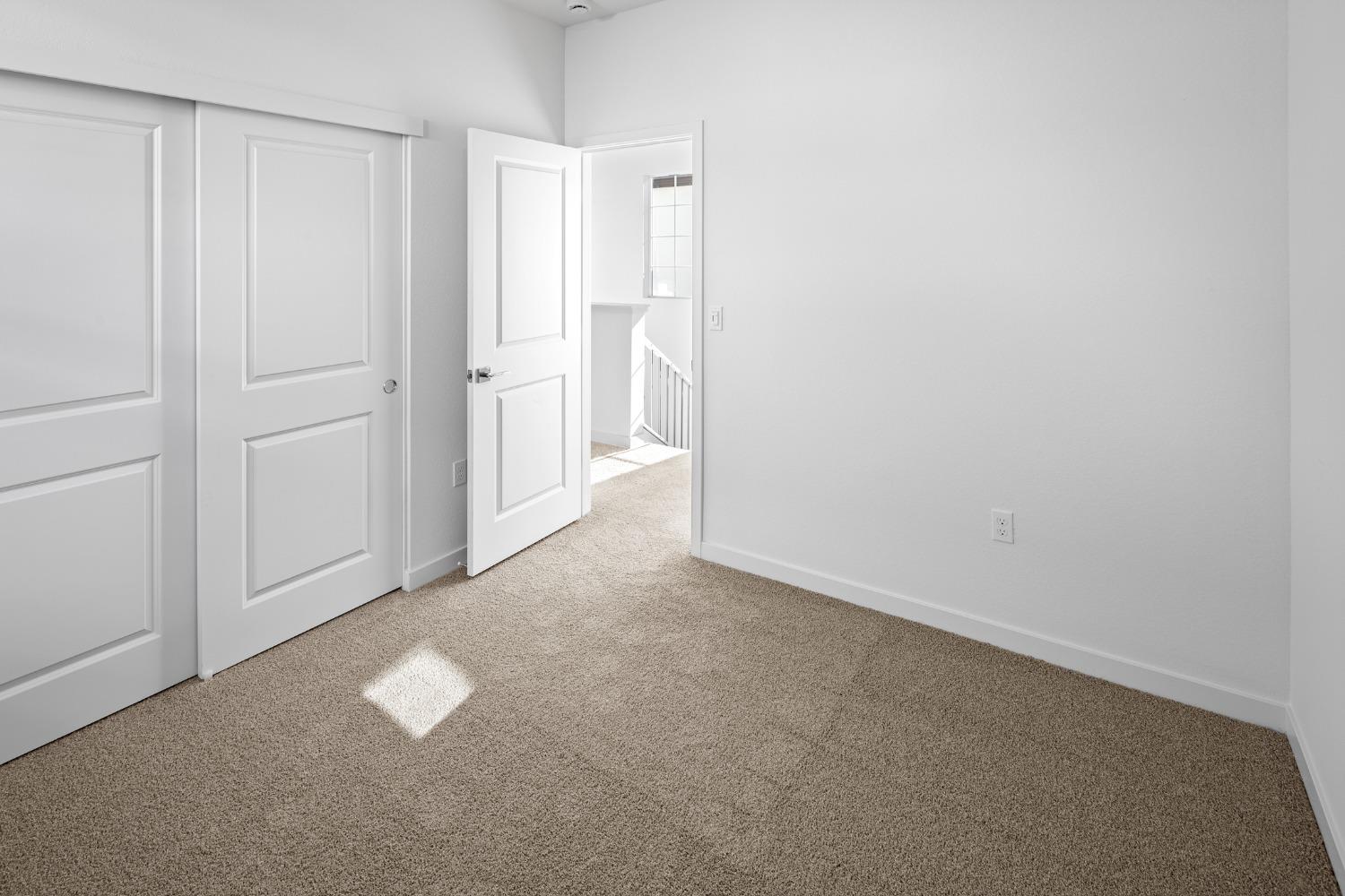 Detail Gallery Image 29 of 39 For 6403 Jacinto Ave, Sacramento,  CA 95823 - 3 Beds | 2/1 Baths