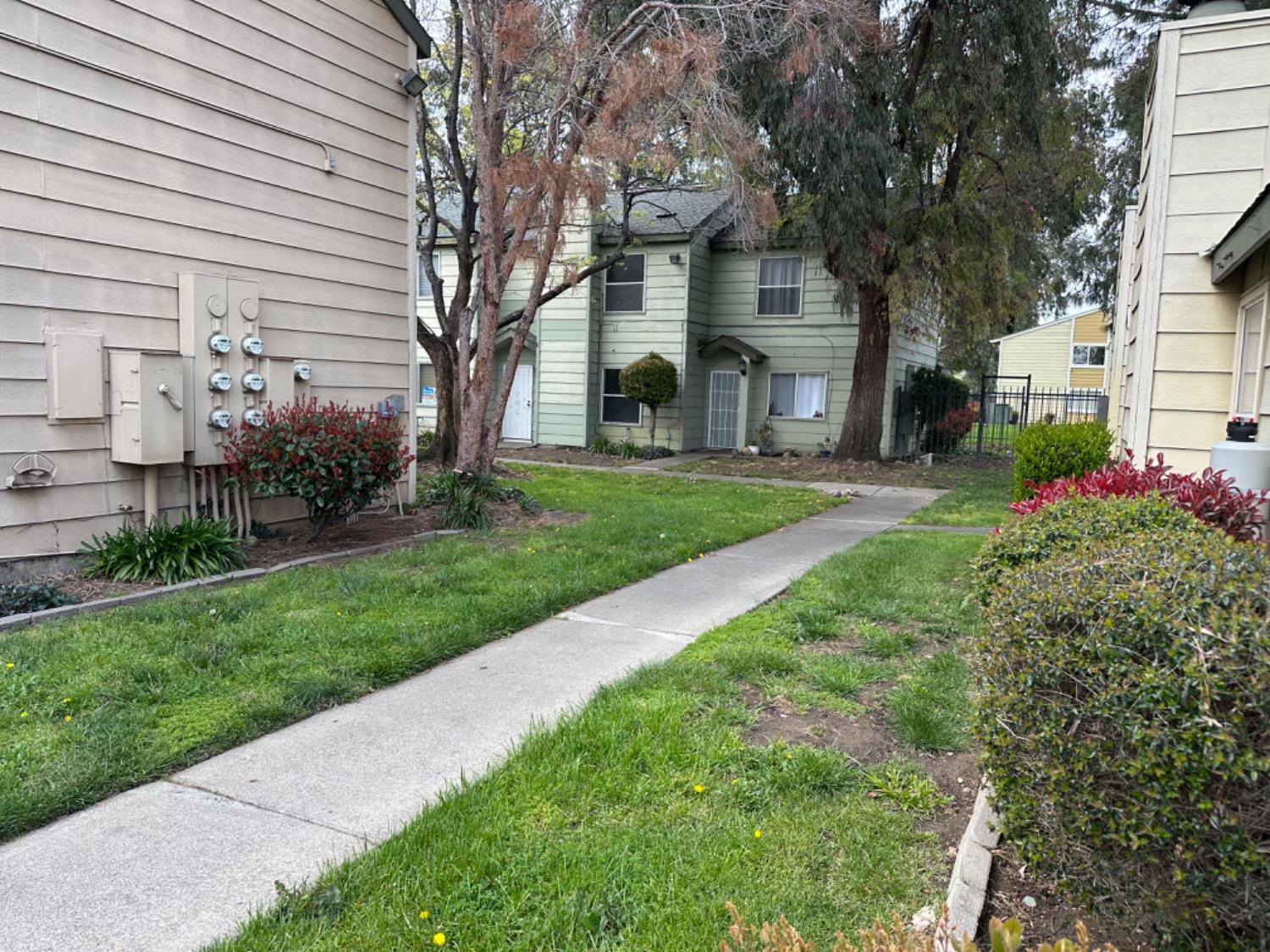 Photo #2: 225054126 Listing 