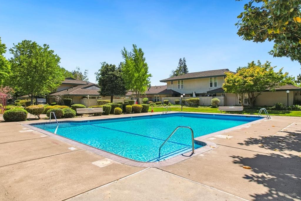 Roundtree Court, Sacramento, California image 23