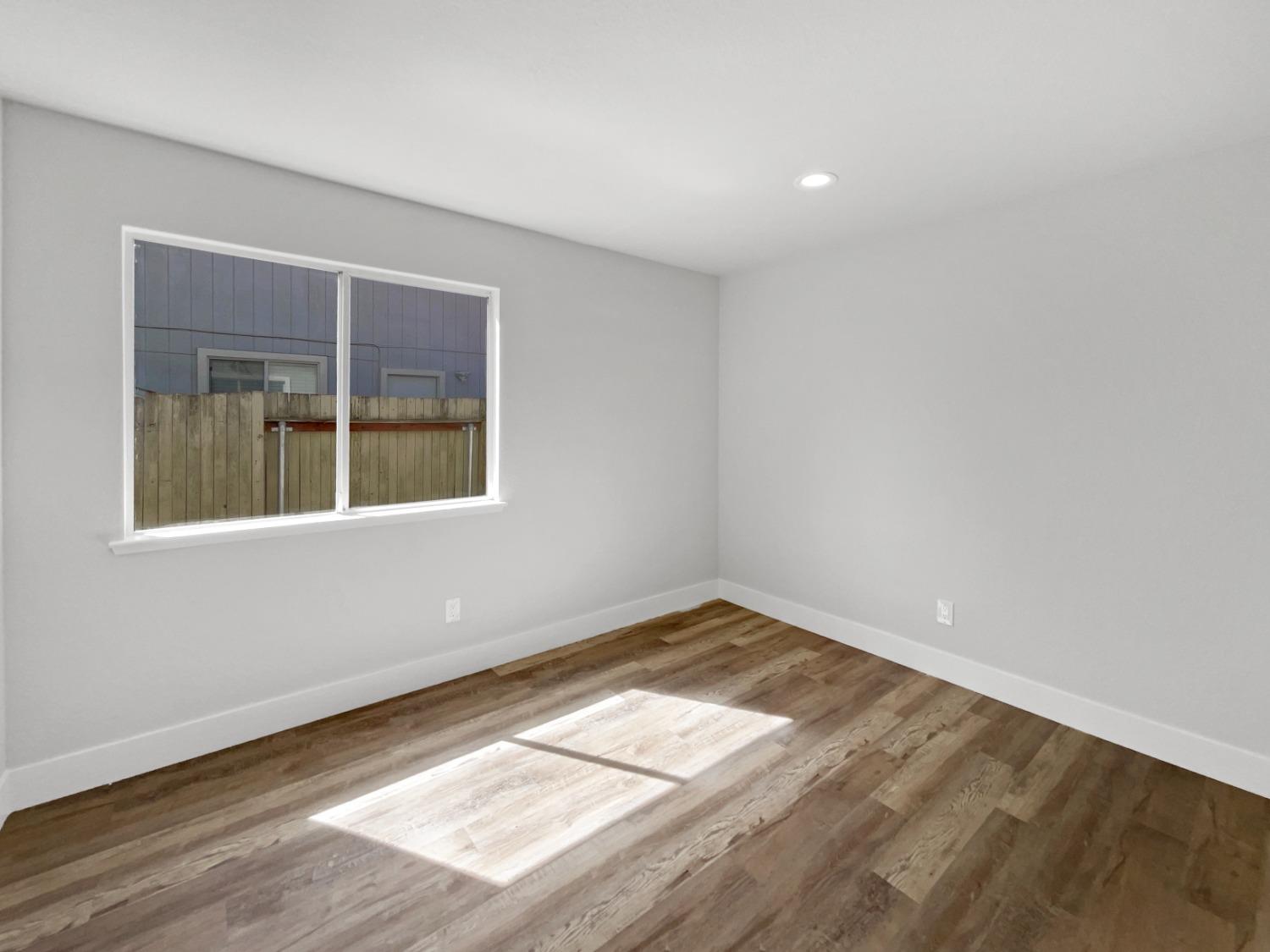 Flannery Way, Sacramento, California image 23