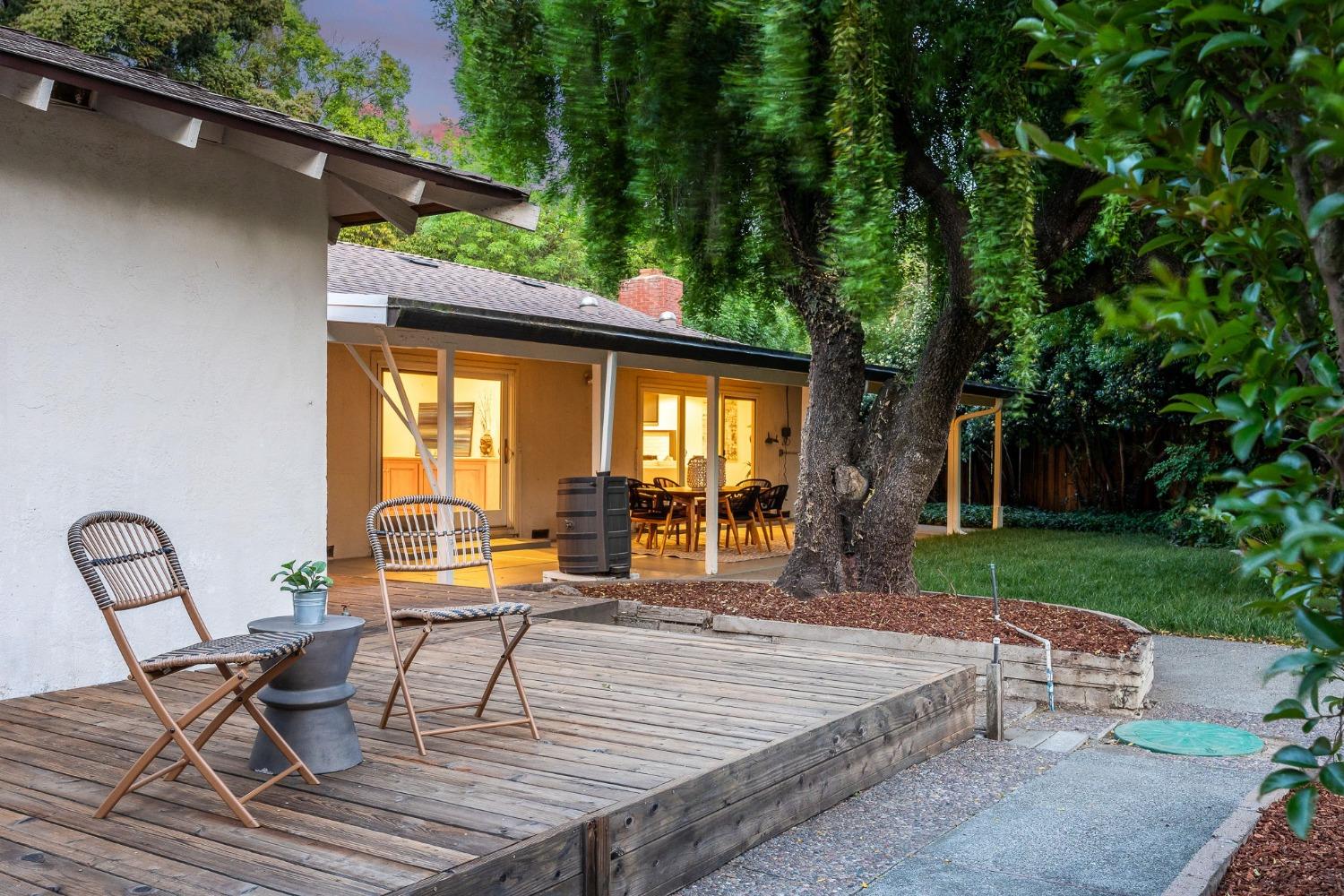 Meadowbrook Drive, Davis, California image 12