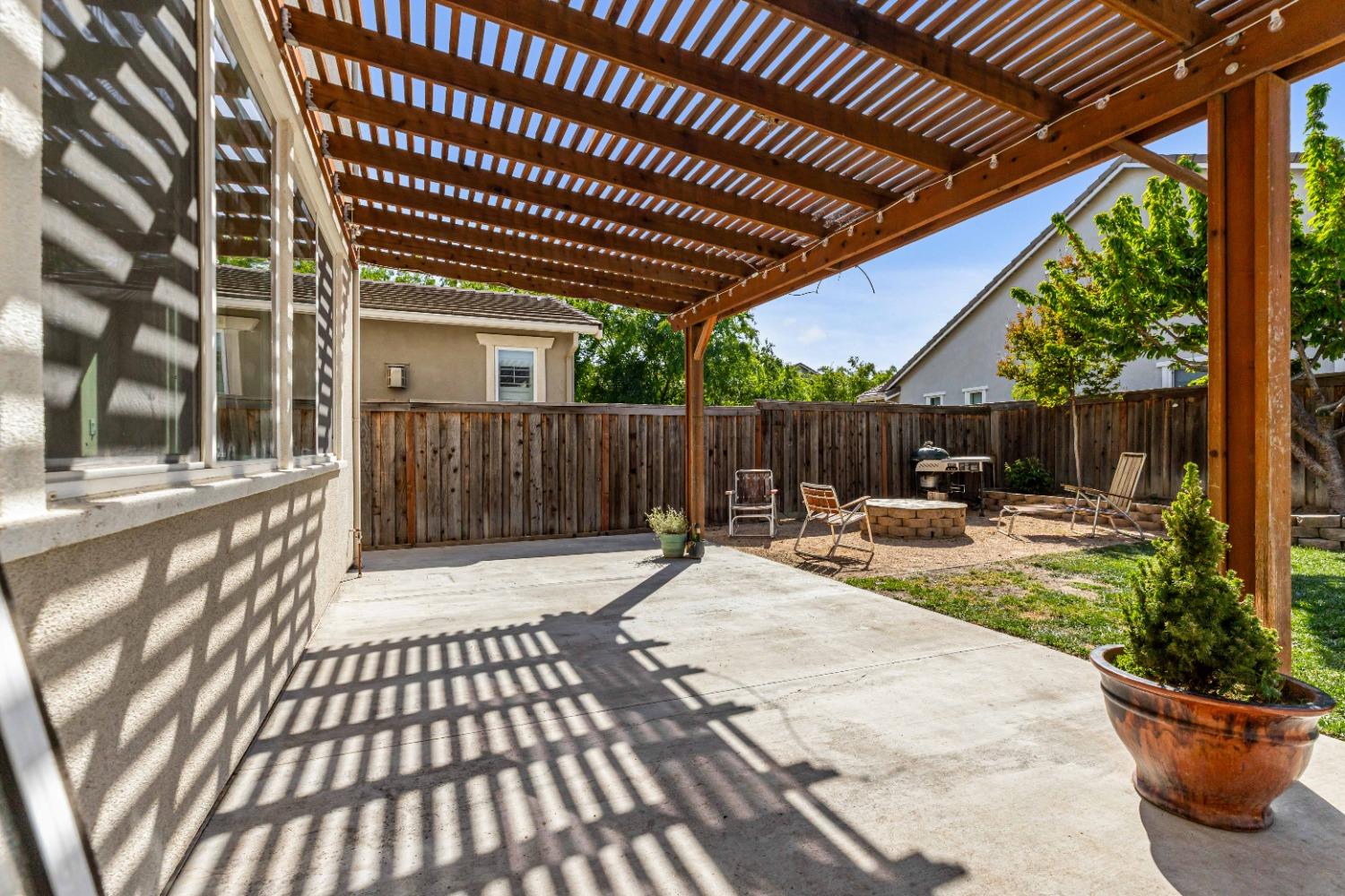 Detail Gallery Image 35 of 48 For 18551 Admiral Way, Lathrop,  CA 95330 - 4 Beds | 3 Baths