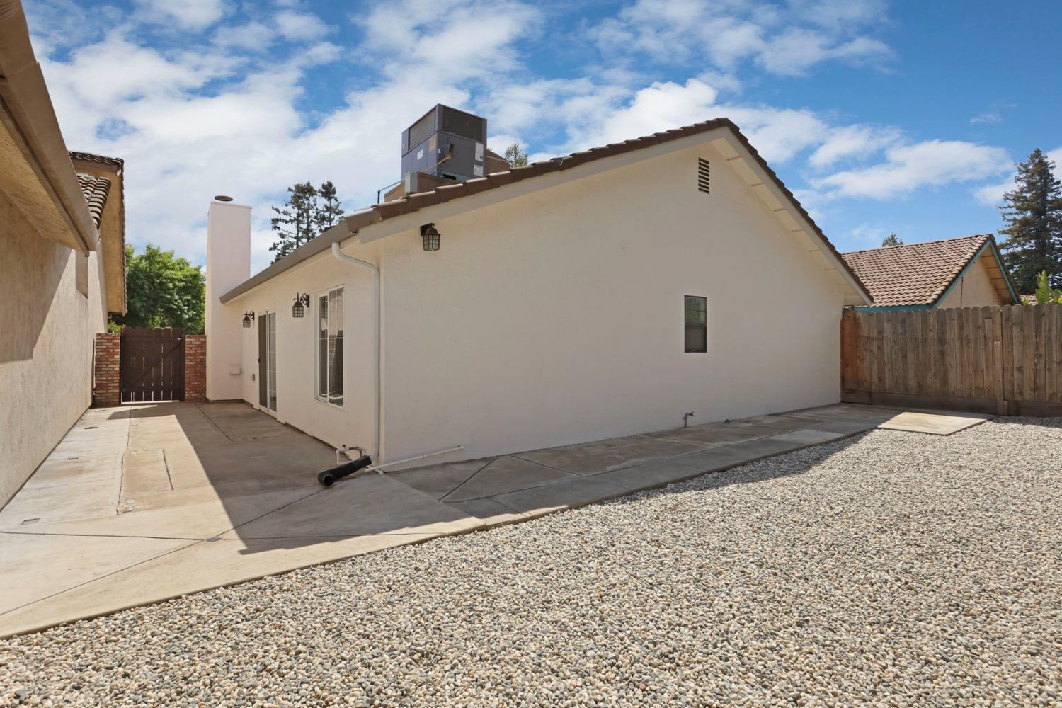 Golden Eagle Lane, Modesto, California image 33